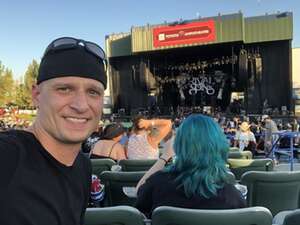 The Smashing Pumpkins: the World is a Vampire Tour