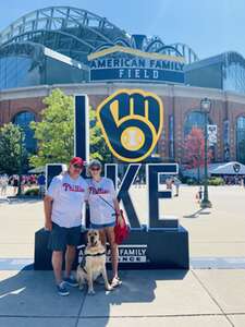 Milwaukee Brewers - MLB vs Philadelphia Phillies