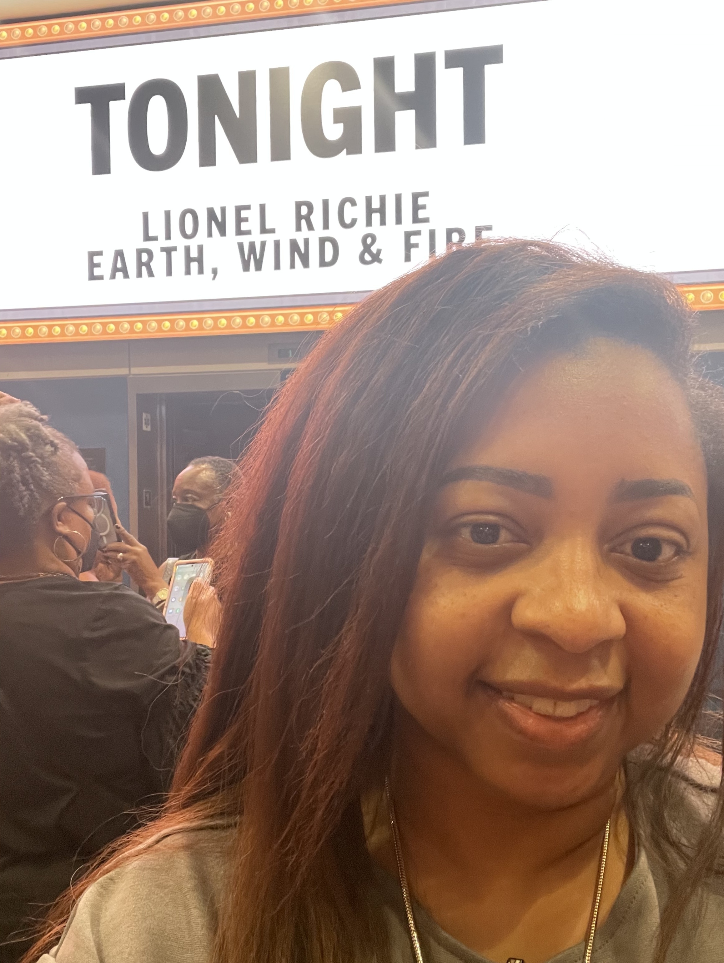 Lionel Richie and Earth, Wind & Fire - Sing a Song All Night Long