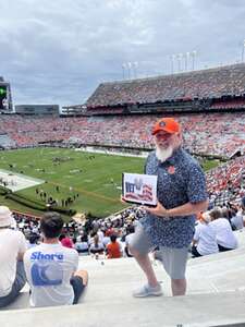 Auburn Tigers - NCAA Football vs UMass Minutemen