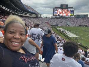 Auburn Tigers - NCAA Football vs UMass Minutemen