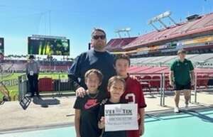 South Florida Bulls - NCAA Football vs Temple Owls