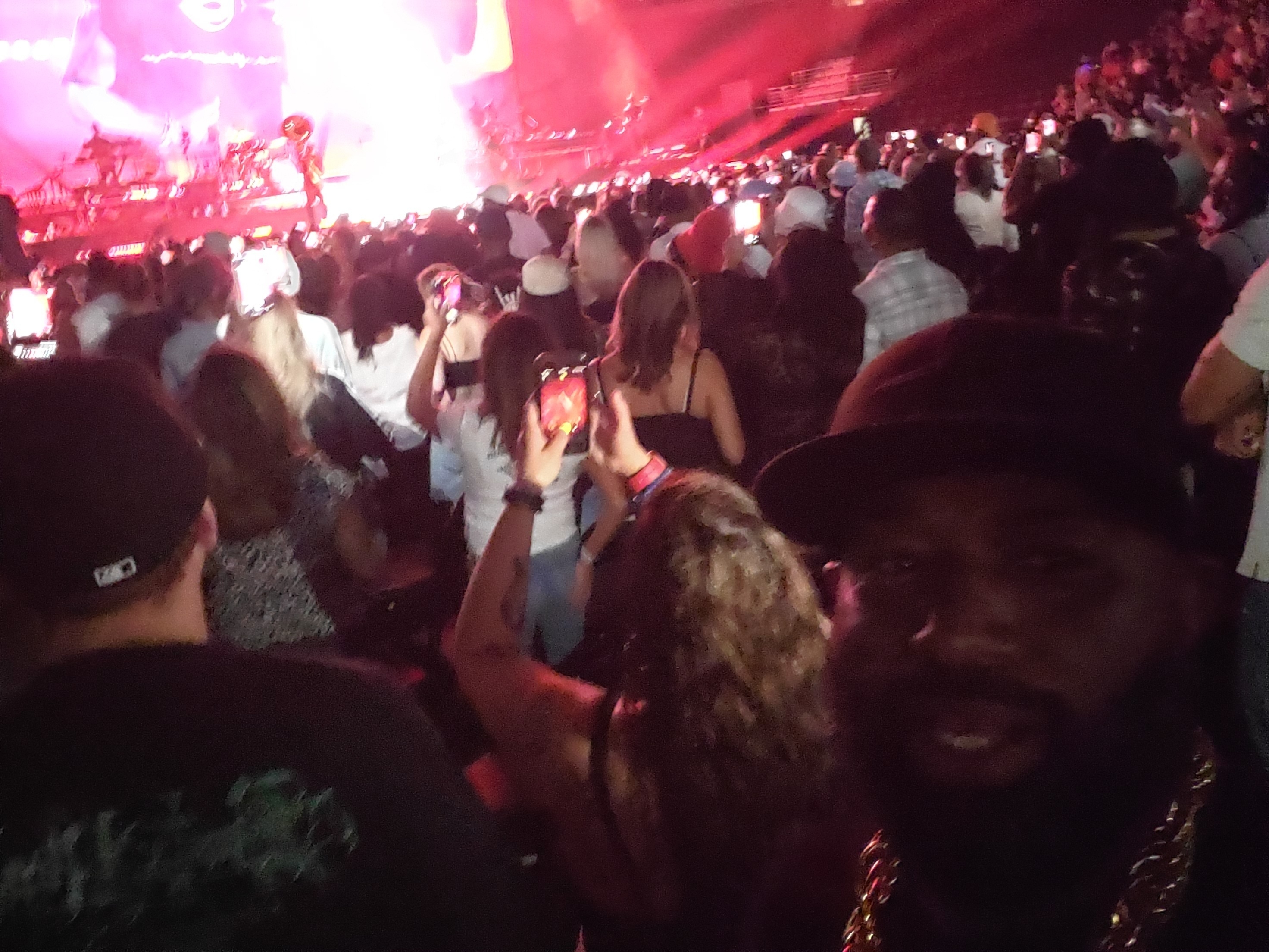 Ll Cool J: the F. O. R. C. E. Live