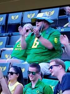 Oregon Ducks - NCAA Football vs Portland State Vikings