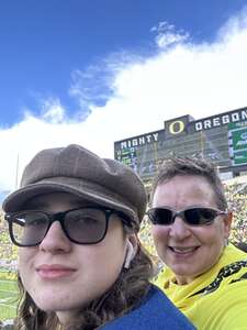 Oregon Ducks - NCAA Football vs Portland State Vikings