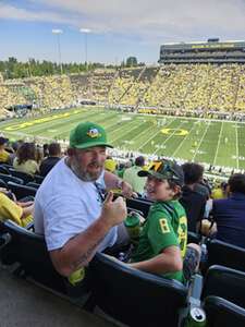 Oregon Ducks - NCAA Football vs Portland State Vikings