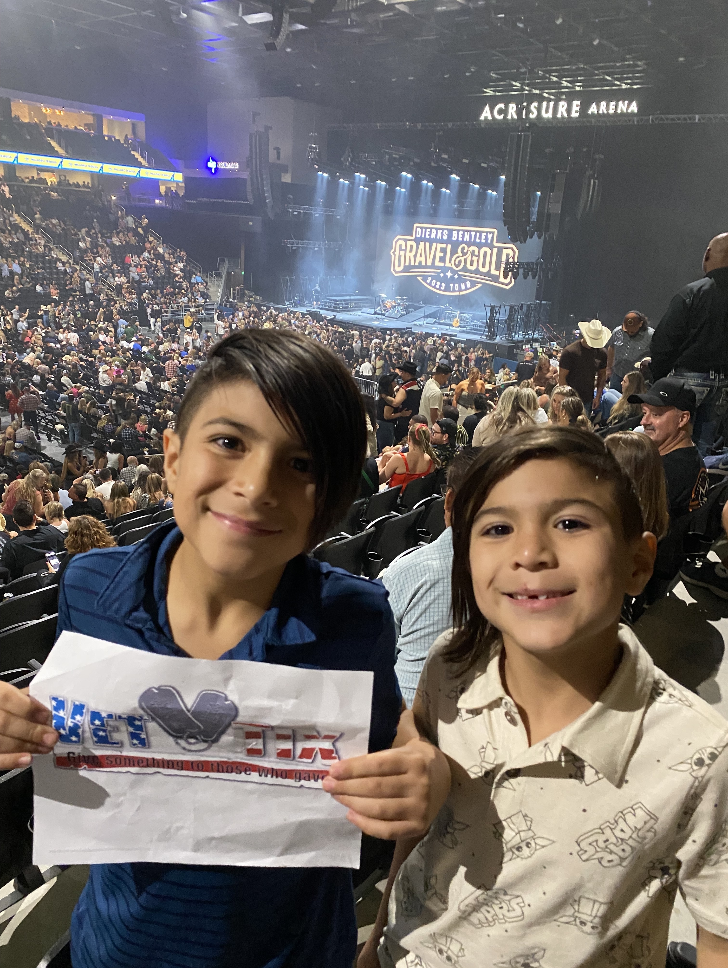 Dierks Bentley: Gravel & Gold Tour