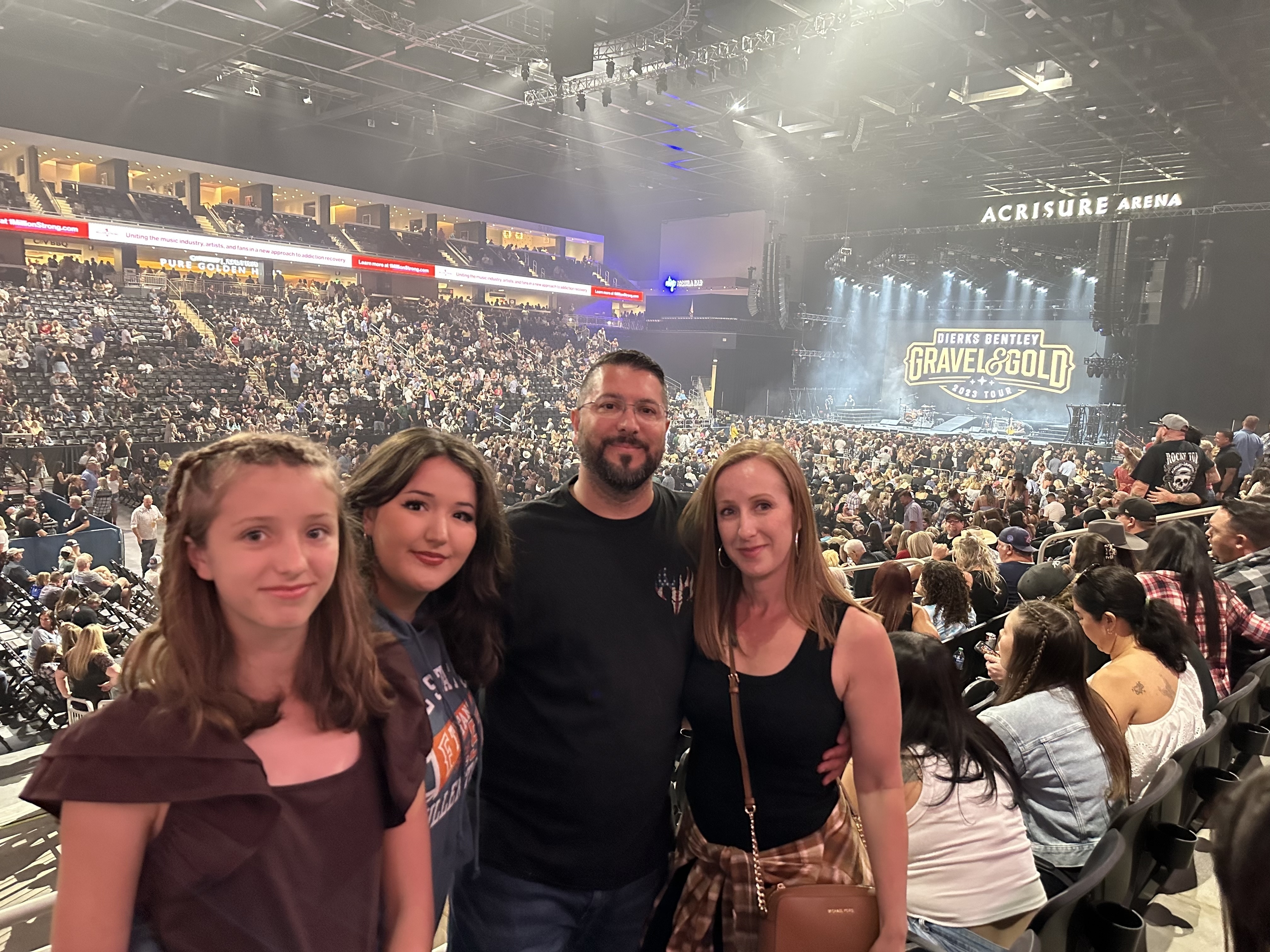 Dierks Bentley: Gravel & Gold Tour