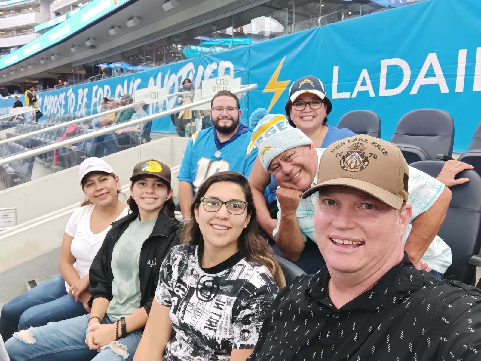 Los Angeles Chargers - that all navy tho 