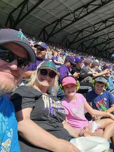 Washington Huskies - NCAA Football vs Tulsa Golden Hurricane