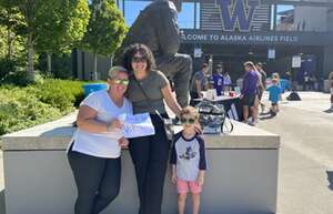 Washington Huskies - NCAA Football vs Tulsa Golden Hurricane