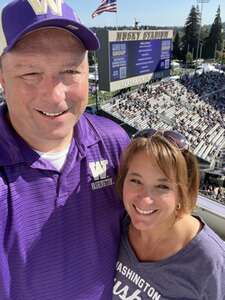 Washington Huskies - NCAA Football vs Tulsa Golden Hurricane