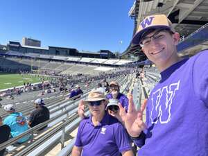 Washington Huskies - NCAA Football vs Tulsa Golden Hurricane