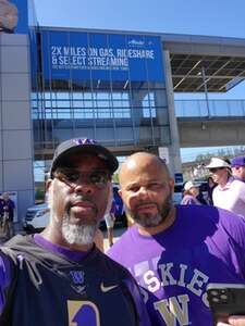 Washington Huskies - NCAA Football vs Tulsa Golden Hurricane