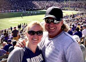 Washington Huskies - NCAA Football vs Tulsa Golden Hurricane