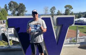 Washington Huskies - NCAA Football vs Tulsa Golden Hurricane