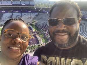 Washington Huskies - NCAA Football vs Tulsa Golden Hurricane