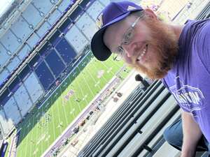 Washington Huskies - NCAA Football vs Tulsa Golden Hurricane