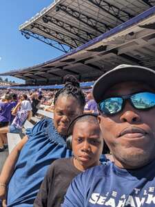 Washington Huskies - NCAA Football vs Tulsa Golden Hurricane