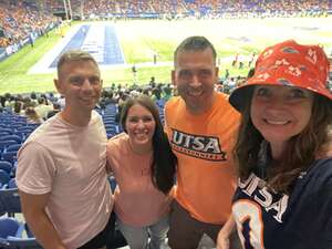 UTSA Roadrunners - NCAA Football vs UAB Blazers