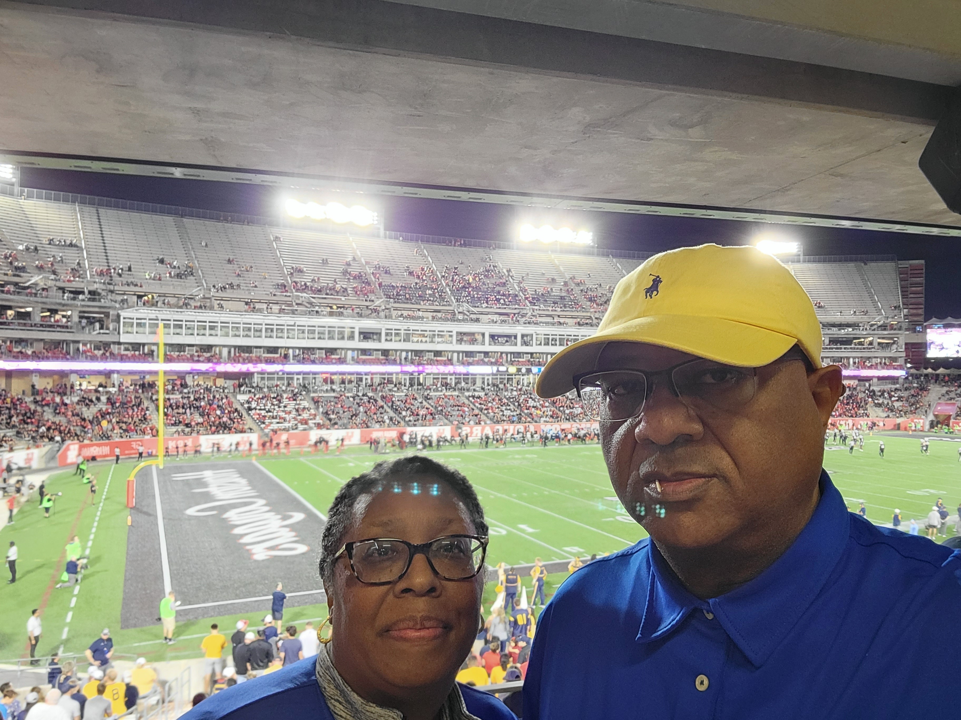 Houston Cougars - NCAA Football vs West Virginia Mountaineers