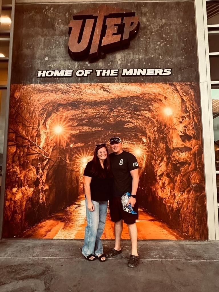 Texas-El Paso Miners - NCAA Football vs Liberty Flames