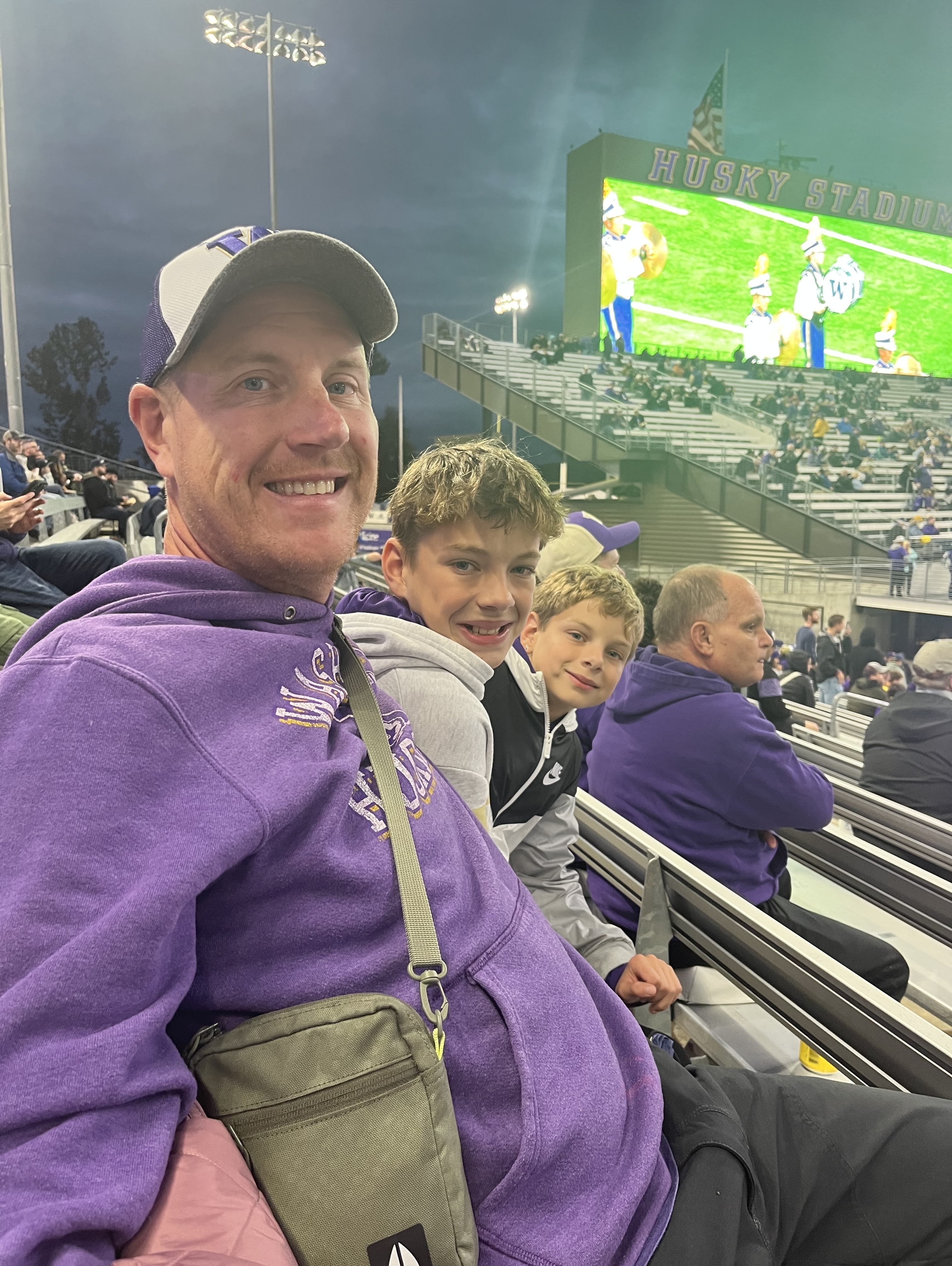 Washington Huskies - NCAA Football vs California Golden Bears