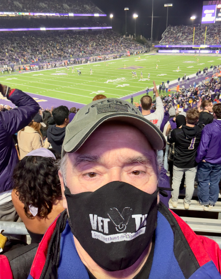 Washington Huskies - NCAA Football vs California Golden Bears