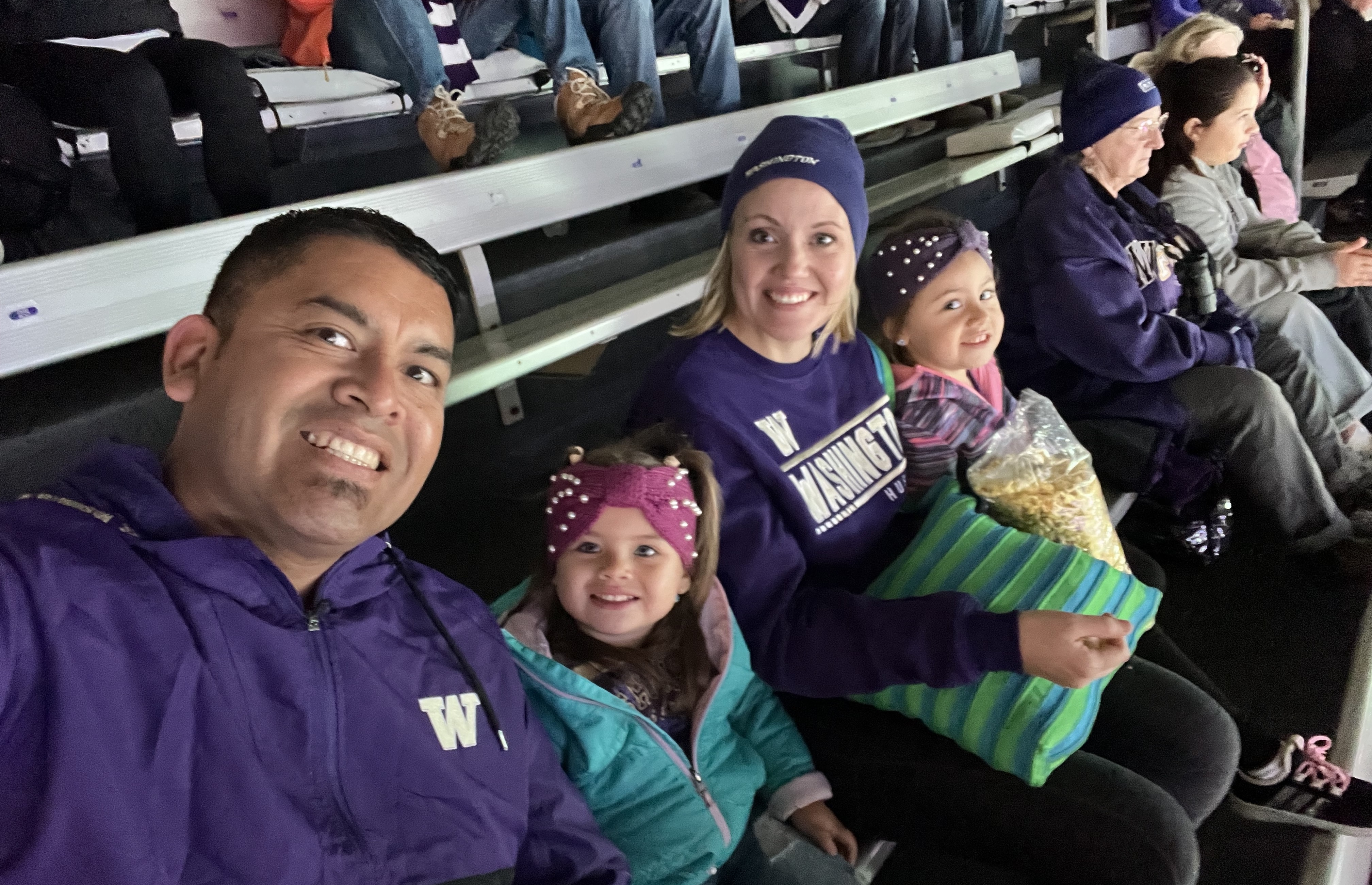 Washington Huskies - NCAA Football vs California Golden Bears