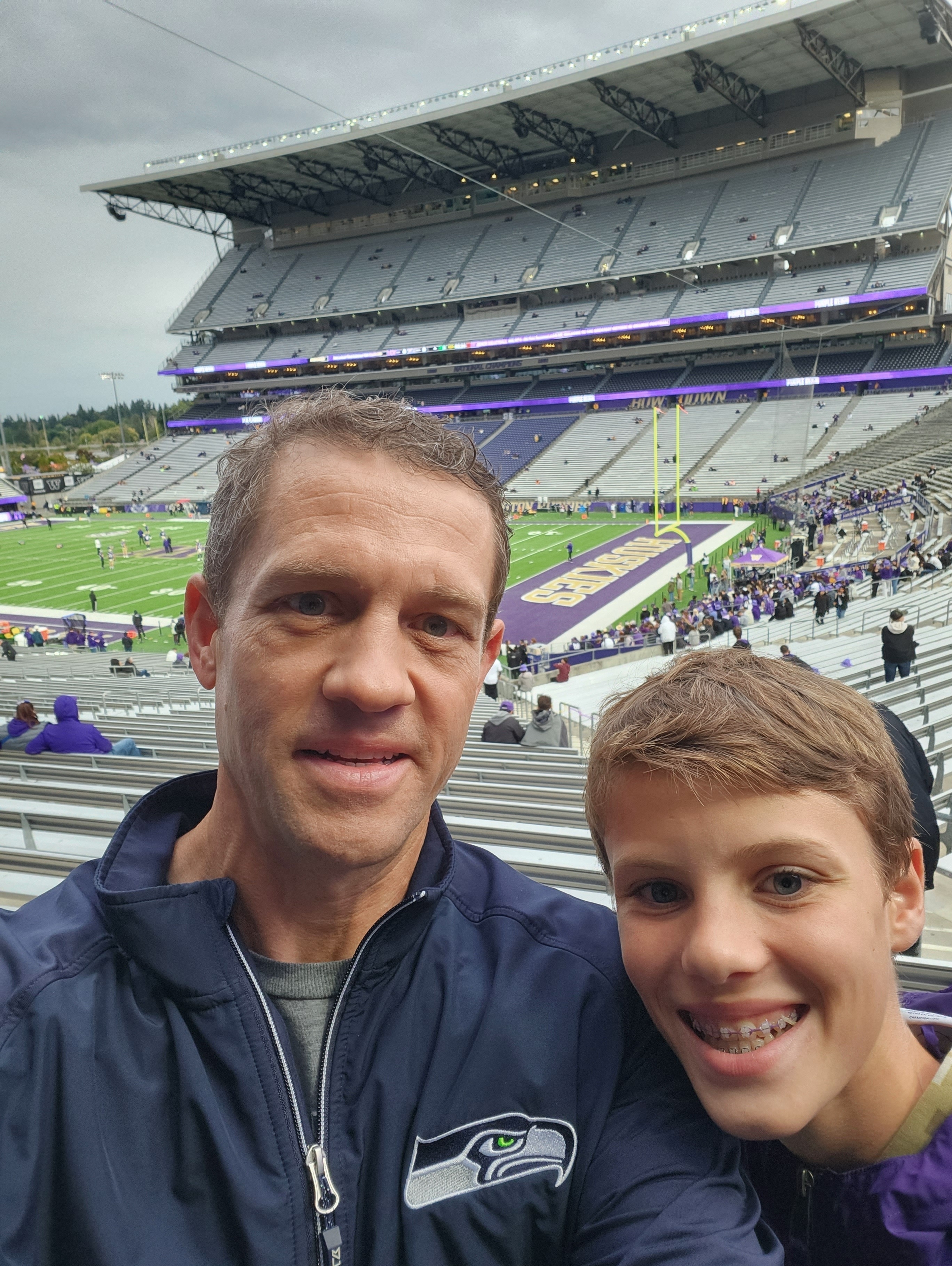 Washington Huskies - NCAA Football vs California Golden Bears