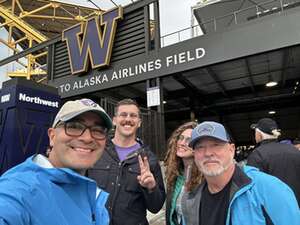 Washington Huskies - NCAA Football vs California Golden Bears