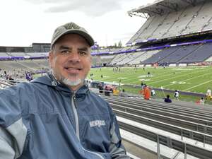 Washington Huskies - NCAA Football vs California Golden Bears