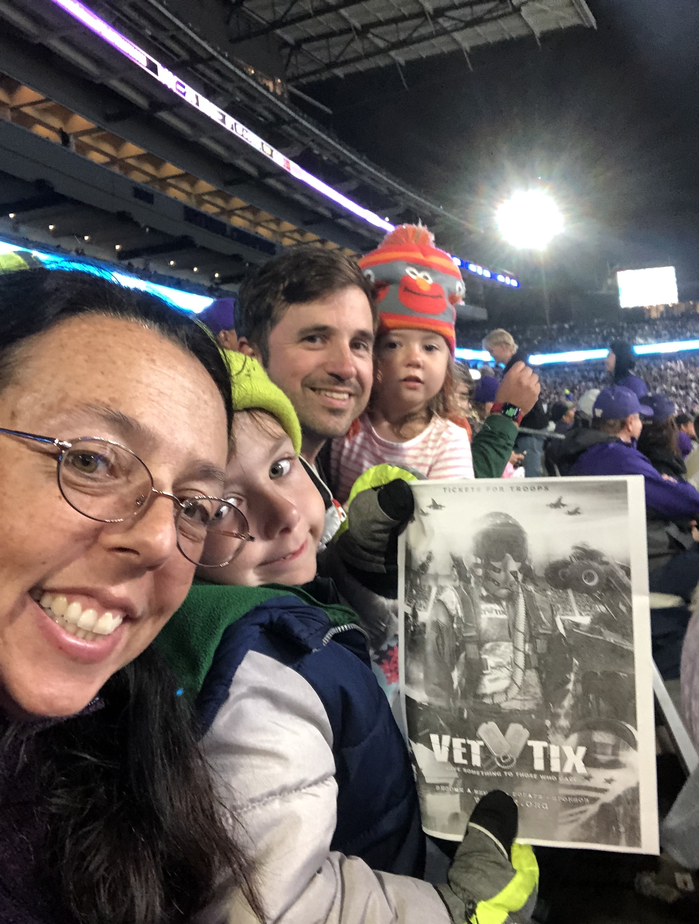 Washington Huskies - NCAA Football vs California Golden Bears