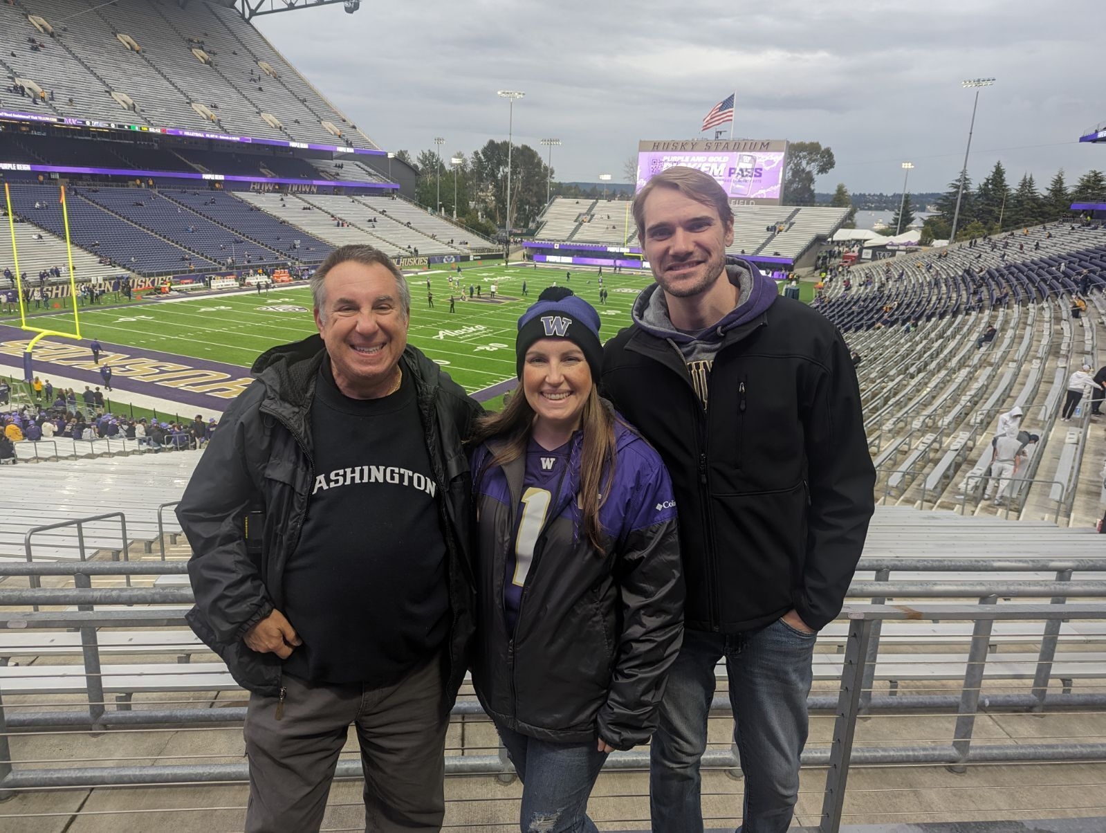 Washington Huskies - NCAA Football vs California Golden Bears