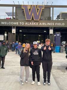 Washington Huskies - NCAA Football vs California Golden Bears