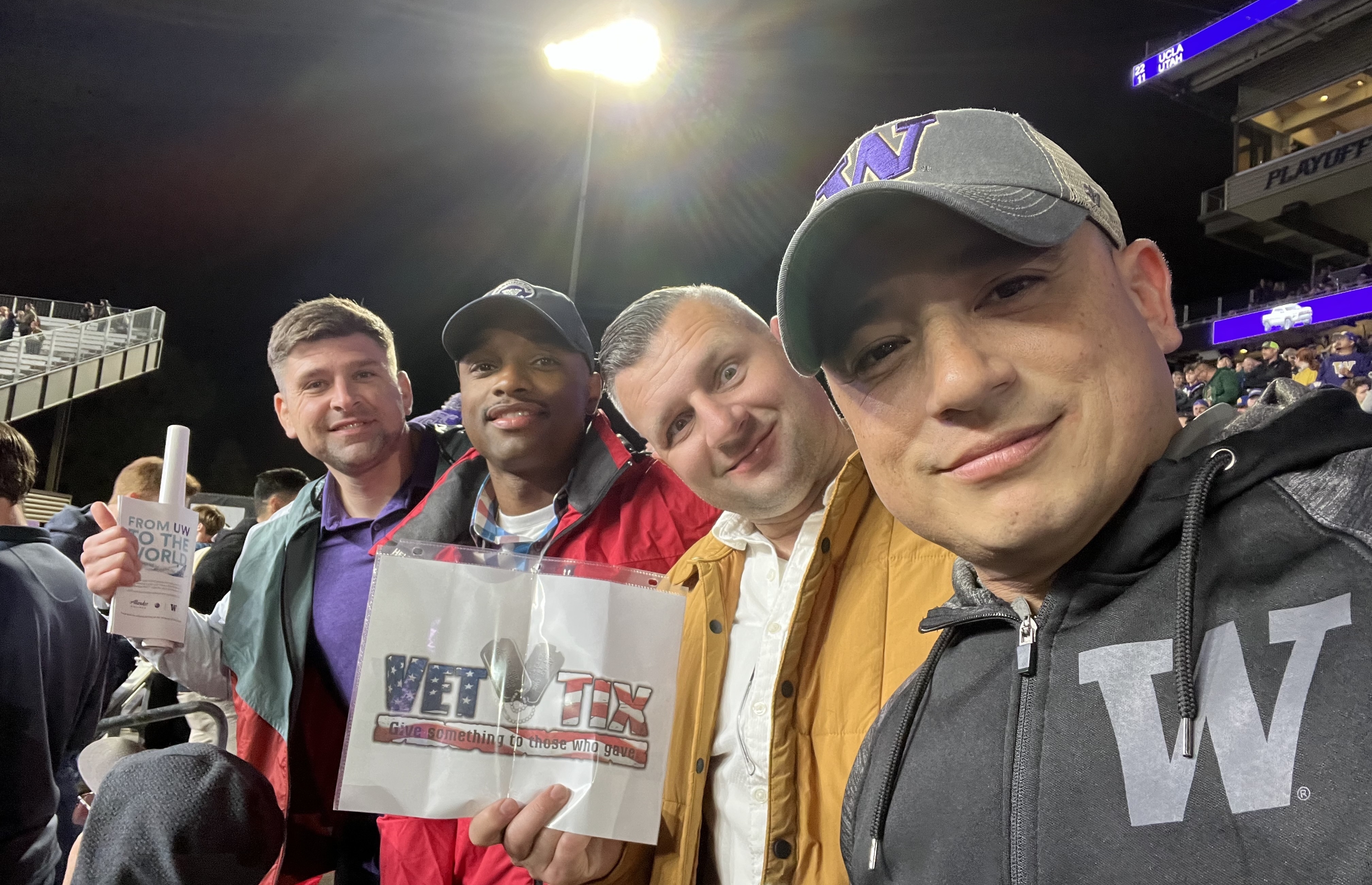 Washington Huskies - NCAA Football vs California Golden Bears
