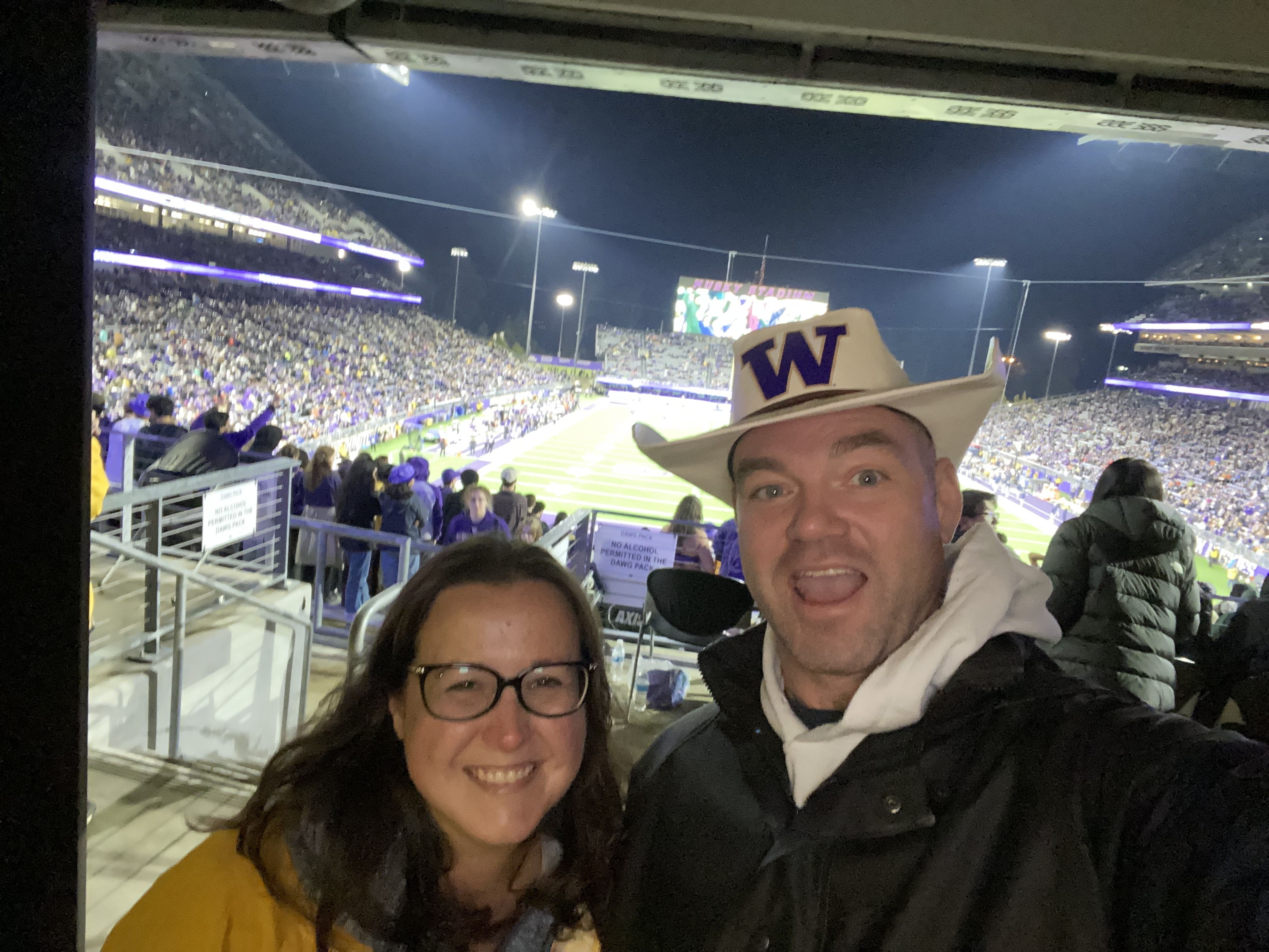 Washington Huskies - NCAA Football vs California Golden Bears