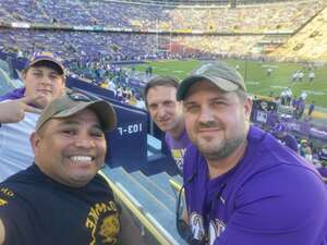 Louisiana State University Tigers - NCAA Football vs Auburn Tigers