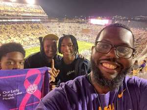 Louisiana State University Tigers - NCAA Football vs Auburn Tigers