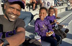 Louisiana State University Tigers - NCAA Football vs Auburn Tigers