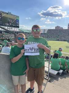 Marshall Thundering Herd - NCAA Football vs Old Dominion Monarchs