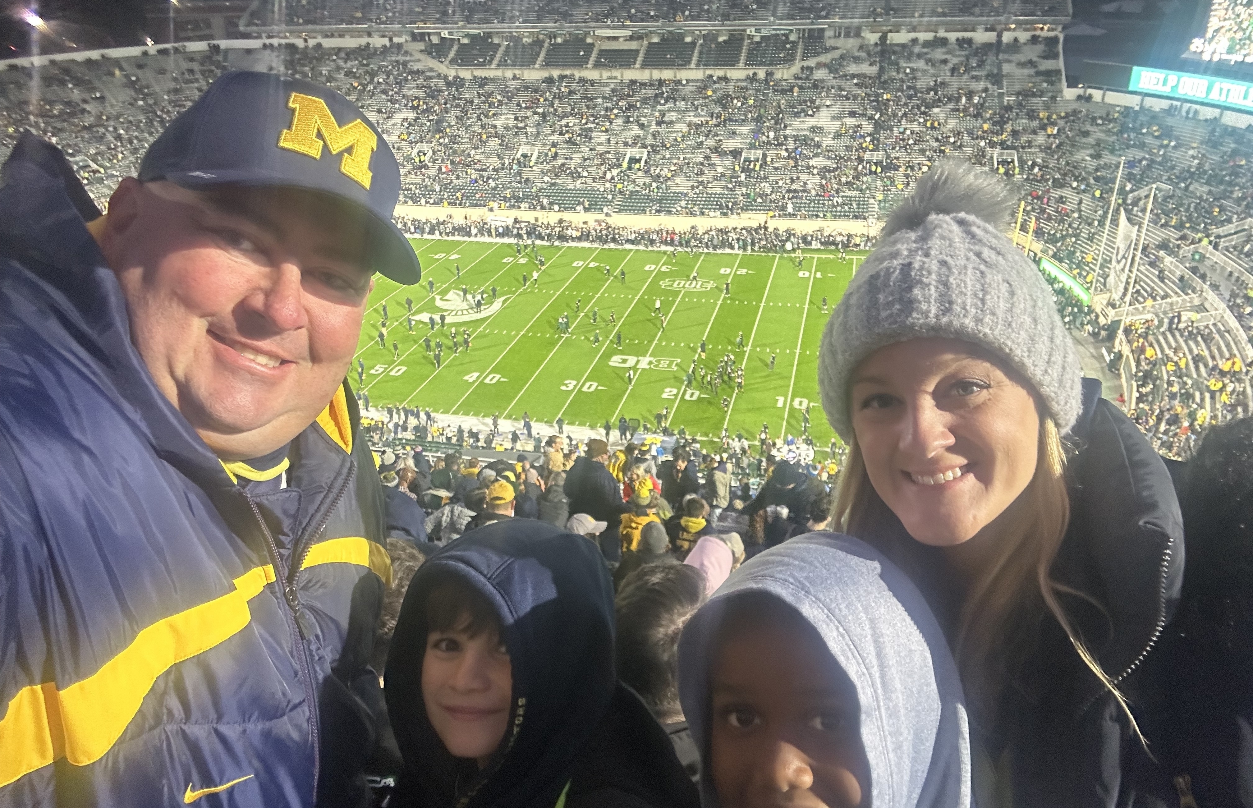 Michigan State Spartans - NCAA Football vs Michigan Wolverines
