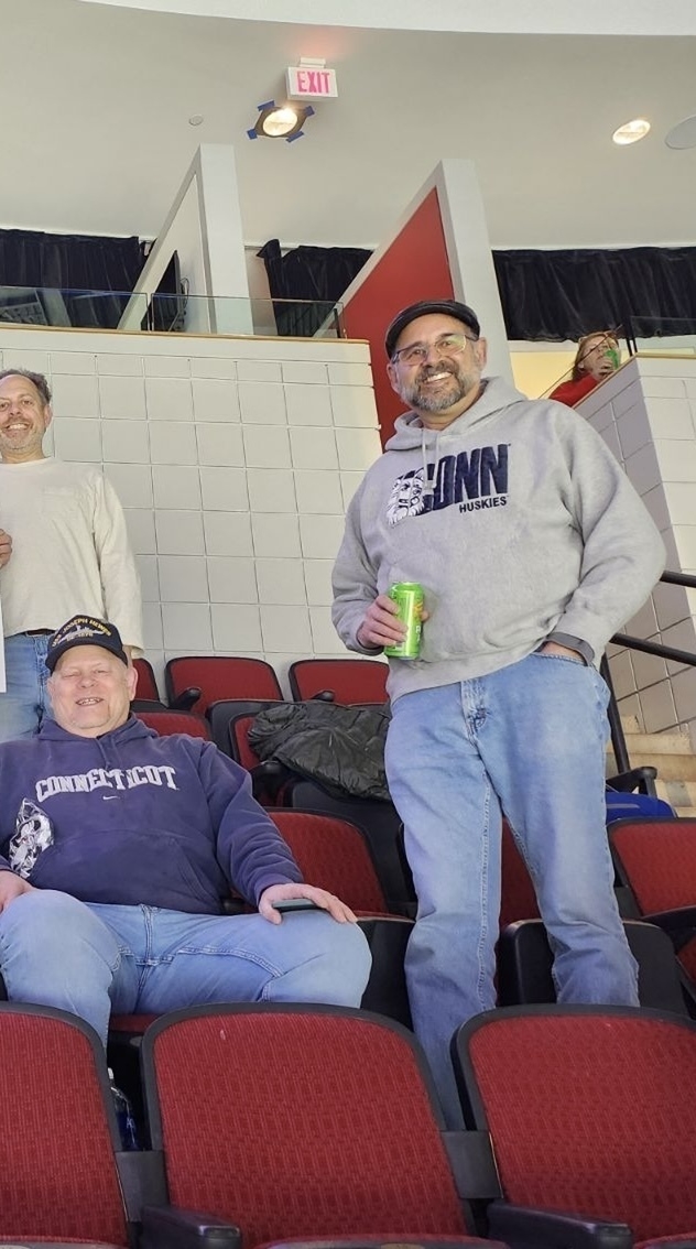 Boston University Terriers - NCAA Men's Hockey vs UConn Huskies