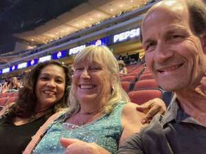 Old Dominion: No Bad Vibes Tour