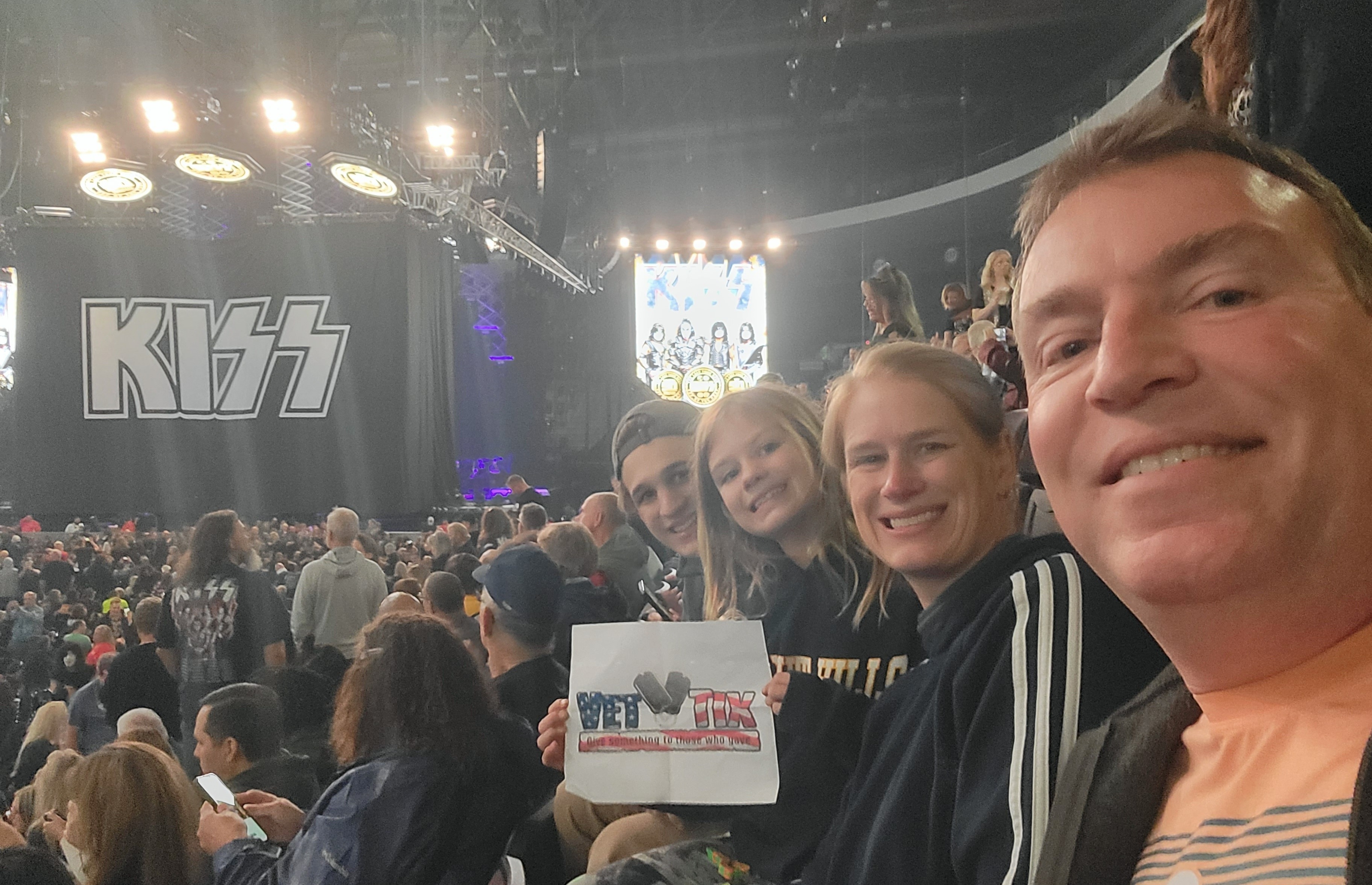 Kiss: End of the Road World Tour
