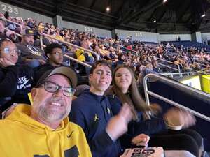 Michigan Wolverines - NCAA Men's Basketball vs Youngstown State Penguins
