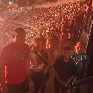 Jonas Brothers: Five Albums. One Night.