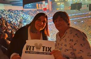 Jonas Brothers: Five Albums. One Night.