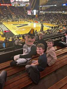 Vanderbilt Commodores - NCAA Men's Basketball vs Missouri Tigers