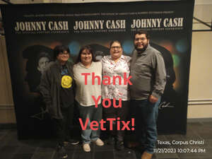 Johnny Cash - the Official Concert Experience